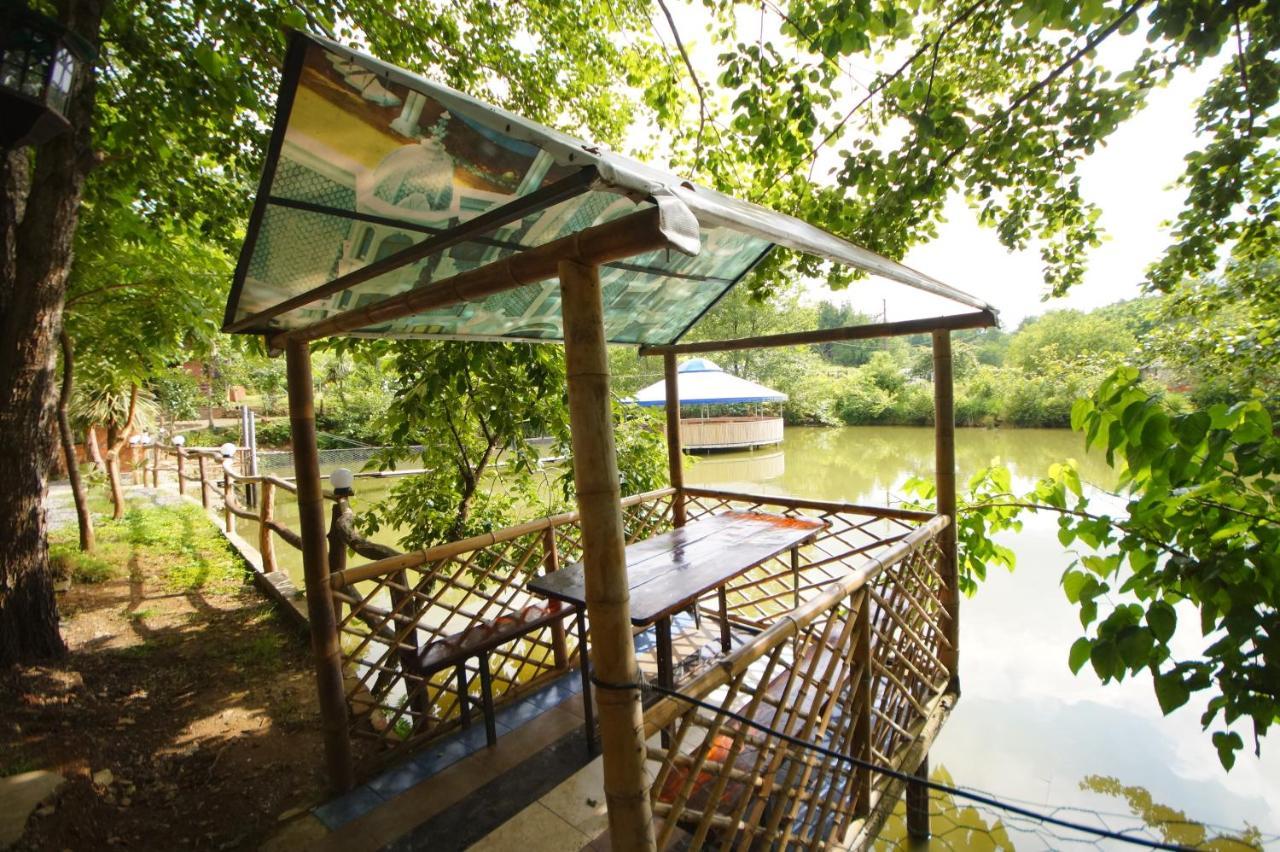 Oasis Gasamania Otel Batum Dış mekan fotoğraf